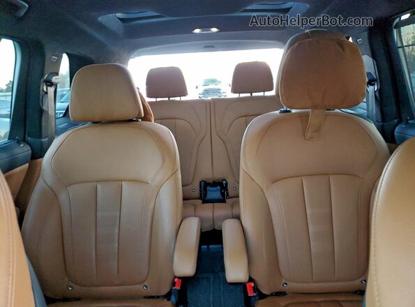 5UXCW2C0XN9J99059 2022 BMW X7 Черный Вид задних сидений