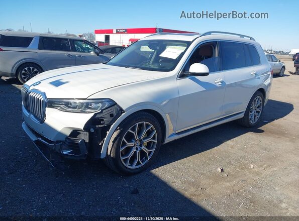 5UXCX4C55KLS38062 2019 BMW X7 Белый Передняя левая четверть