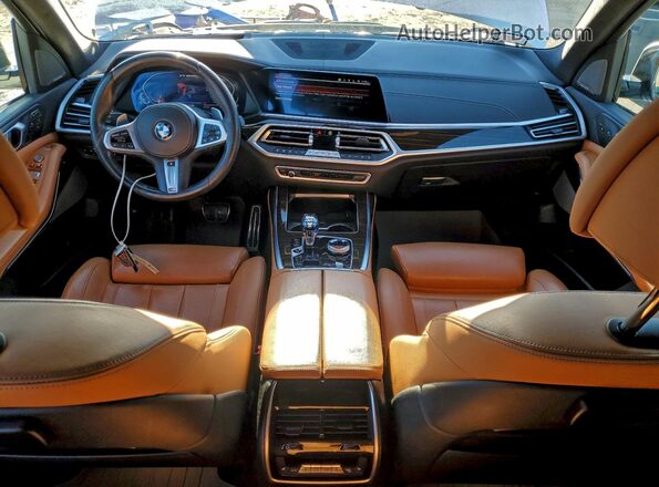 5UXCX6C06N9J07336 2022 BMW X7 Белый Вид панели приборов