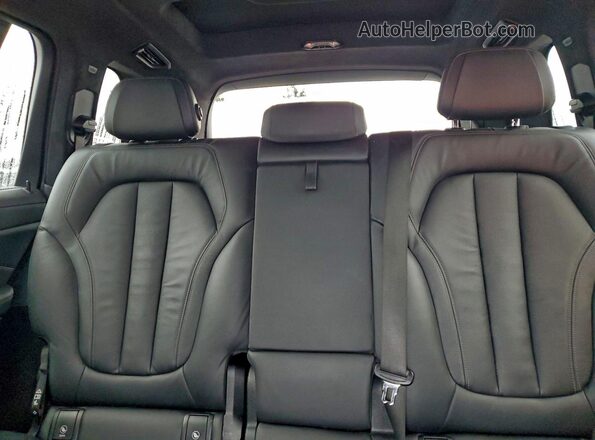 5UXCX6C08L9B07130 2020 BMW X7 Белый Вид задних сидений