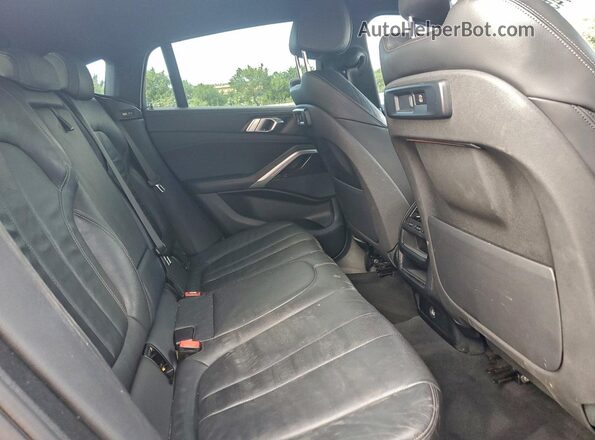 5UXCY4C06L9C19488 2020 BMW X6 Black Widok tylnych siedzeń