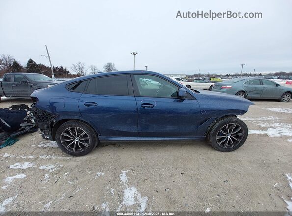 5UXCY6C03M9F06820 2021 BMW X6 Blue Widok wnętrza z tyłu