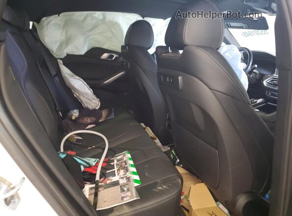 5UXCY6C04M9G89807 2021 BMW X6 Белый Вид задней части салона