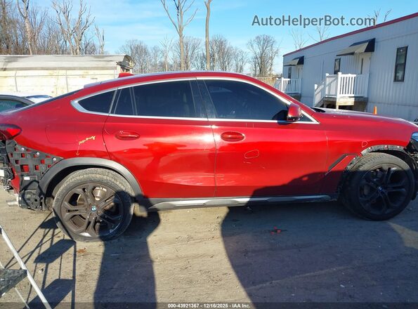 5UXCY6C07M9E34441 2021 BMW X6 Красный Вид задней части салона