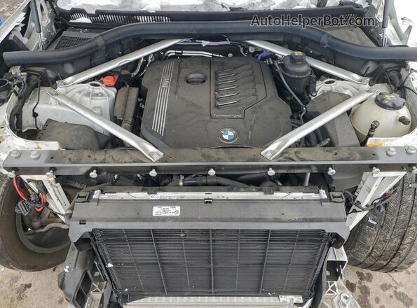 5UXCY6C07M9F84050 2021 BMW X6 White Widok komory silnika