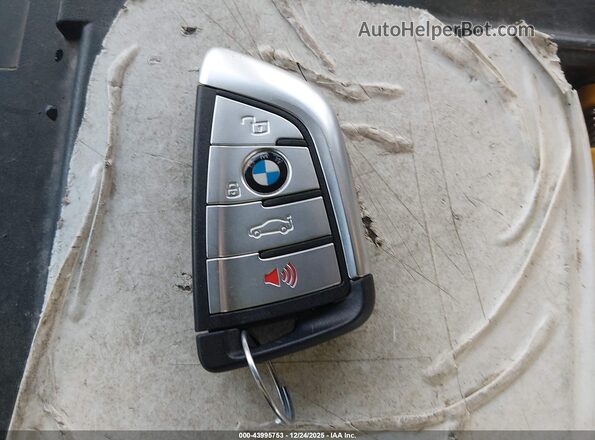 5UXCY6C0XM9F61913 2021 BMW X6 Серый Вид панели приборов