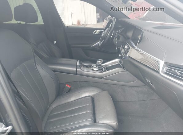 5UXCY8C07M9H53236 2021 BMW X6 Серый Вид салона спереди