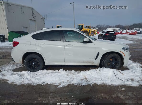 5UXKU2C55K0Z64272 2019 BMW X6 Белый Вид задней части салона
