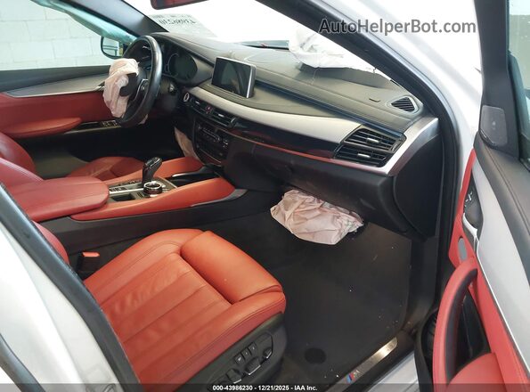 5UXKU2C57K0Z65441 2019 BMW X6 Белый Вид салона спереди