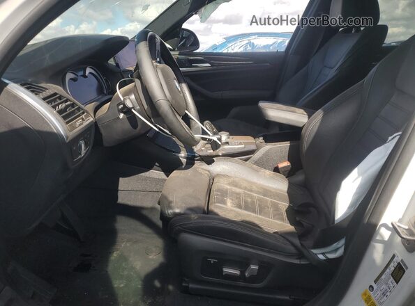 5UXTR7C54KLR46038 2019 BMW X3 Белый Вид салона спереди