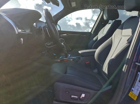 5UXTY3C00M9E60720 2021 BMW X3 Синий Вид салона спереди