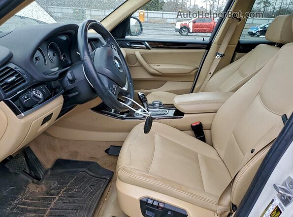5UXWX9C55G0D66355 2016 BMW X3 Белый Вид салона спереди