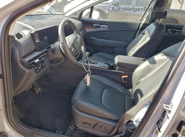 5XYK33DF6TG369847 2026 KIA SPORTAGE Gray Front interior view
