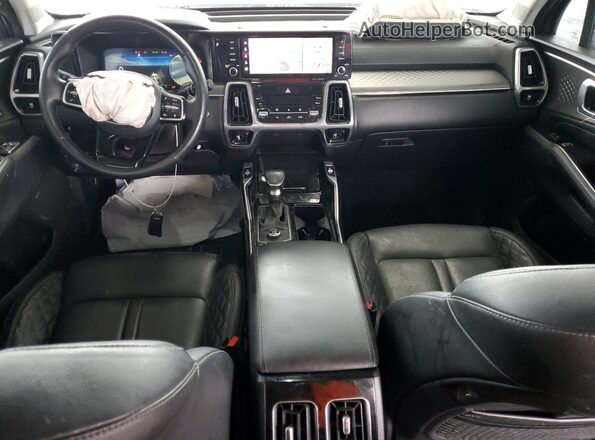5XYRK4LF9NG083972 2022 KIA SORENTO Серый Вид панели приборов