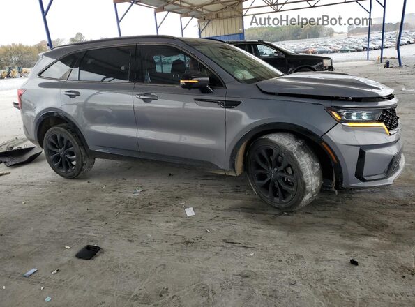 5XYRK4LF9NG083972 2022 KIA SORENTO Серый Передняя правая четверть