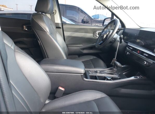 5XYRL4JC1SG344643 2025 KIA SORENTO Black Widok wnętrza z przodu