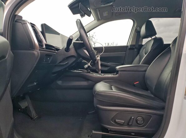5XYRLDJC8RG259356 2024 KIA SORENTO White Vista interior delantera