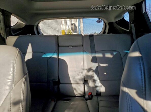 5XYZWDLA0GG334020 2016 HYUNDAI SANTA Белый Вид задних сидений