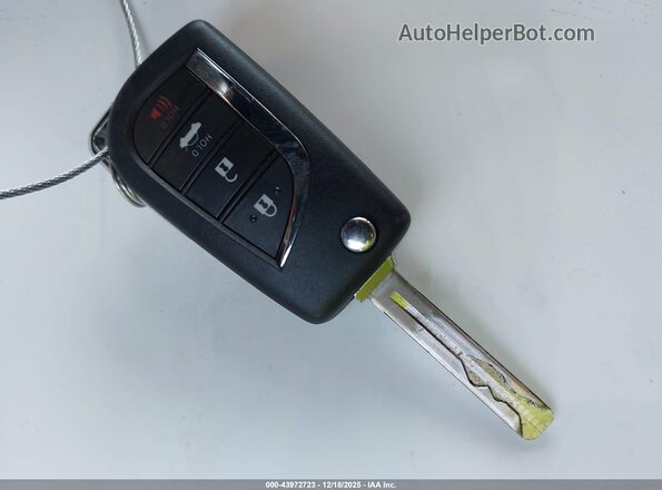 5YFB4MDEXSP261865 2025 TOYOTA LL Серебряный Вид панели приборов