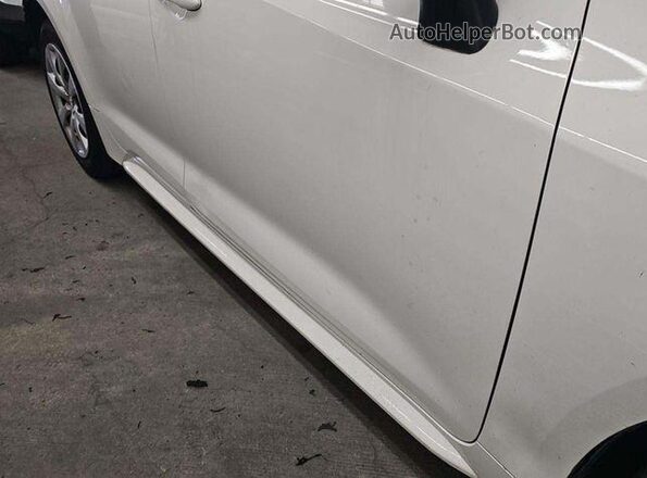 5YFEPMAE6NP347140 2022 TOYOTA LL White Widok z przodu