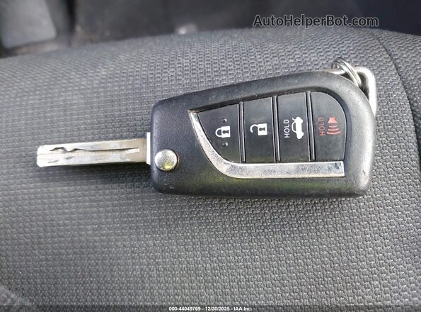 5YFEPRAE4LP117946 2020 TOYOTA LL White წინა პანელის ხედი