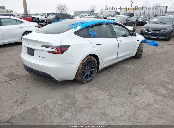 5YJ3E1EB5TF116802 2026 TESLA MODEL 3 Белый Задняя правая четверть