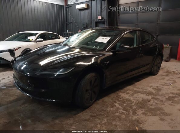 5YJ3E1EBXSF063268 2025 TESLA MODEL 3 Черный Передняя левая четверть