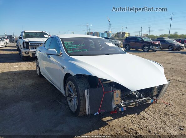 5YJSA1E24GF150856 2016 TESLA MODEL S Белый Передняя правая четверть