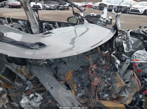 5YJSA1E59RF536637 2024 TESLA MODEL S Серый Вид салона спереди