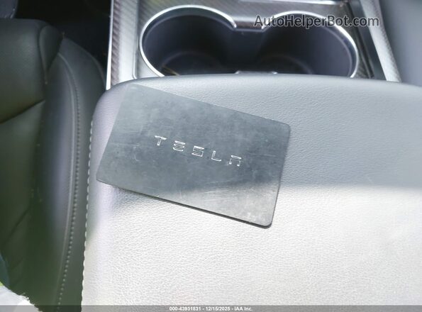 5YJSA1E62MF447025 2021 TESLA MODEL S Черный Вид панели приборов