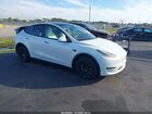 2021 Tesla Model Y Long Range Dual Motor All-wheel Drive White vin: 5YJYGDEE1MF089823