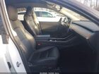2021 Tesla Model Y Long Range Dual Motor All-wheel Drive White vin: 5YJYGDEE1MF095069