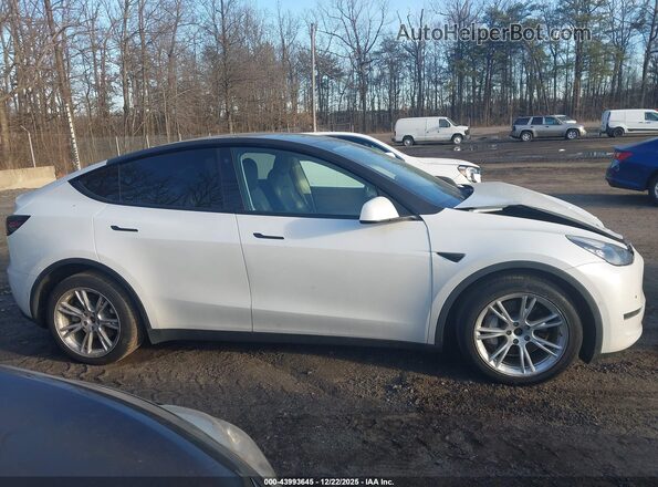 5YJYGDEE1MF095069 2021 TESLA MODEL Y White Вид задньої частини салону