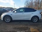 2021 Tesla Model Y Long Range Dual Motor All-wheel Drive White vin: 5YJYGDEE1MF095069
