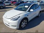 2021 Tesla Model Y Long Range Dual Motor All-wheel Drive White vin: 5YJYGDEE5MF072572