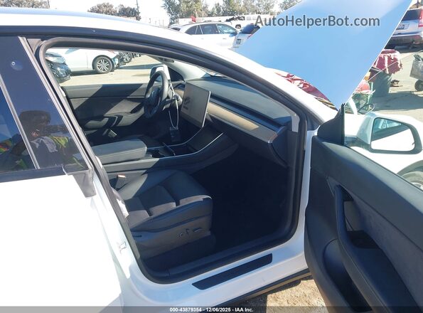 5YJYGDEE5MF072572 2021 TESLA MODEL Y White Սալոնի դիմացի տեսք