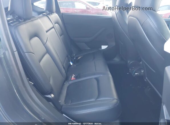 5YJYGDEE7LF044433 2020 TESLA MODEL Y Gray VIN կոդի պիտակի տեսք