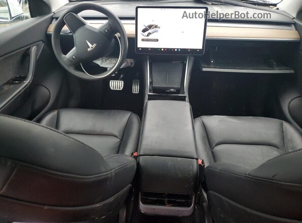 5YJYGDEF1MF094013 2021 TESLA MODEL White Widok deski rozdzielczej