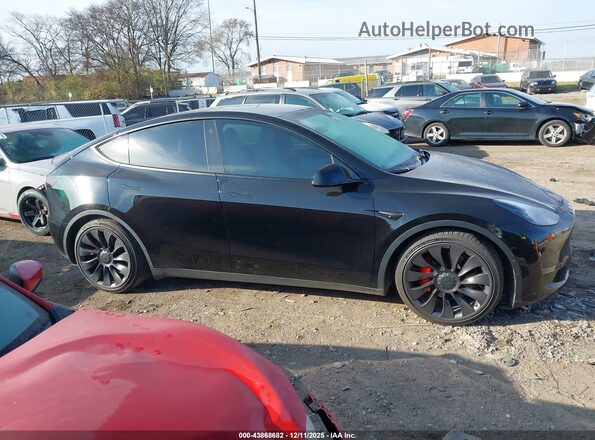 5YJYGDEF2MF201974 2021 TESLA MODEL Y Black Вид задньої частини салону