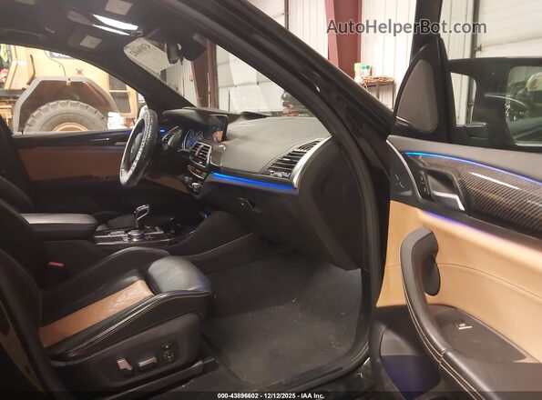 5YMTS0C06LLA57951 2020 BMW X3 Черный Вид салона спереди