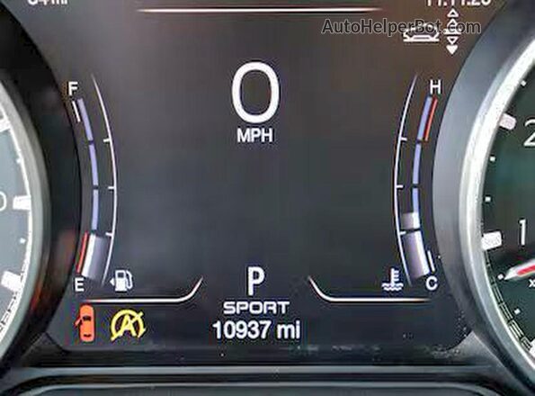 ZN661YUM5NX394711 2022 MASERATI LEVANTE Белый Вид панели приборов