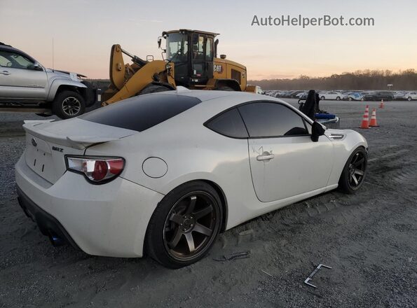 JF1ZCAC1XG9600948 2016 SUBARU BRZ Белый Передняя правая четверть