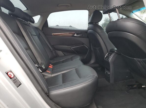 KNALC4J17J5104716 2018 KIA CADENZA Серебряный Вид задней части салона