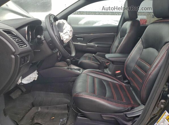 JA4ARVAW5MU008825 2021 MITSUBISHI OUTLANDER Черный Вид панели приборов