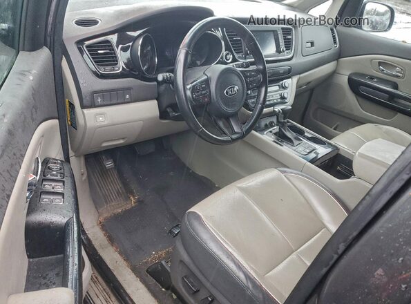 KNDMC5C16J6399280 2018 KIA SEDONA Silver Vista del cuadro de instrumentos