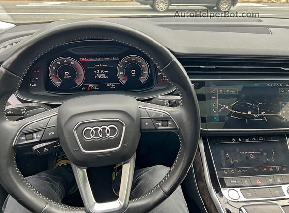 WA1EVAF18LD018010 2020 AUDI Q8 Серый Вид панели приборов