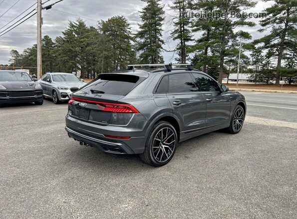 WA1EVAF18LD018010 2020 AUDI Q8 Серый Вид спереди