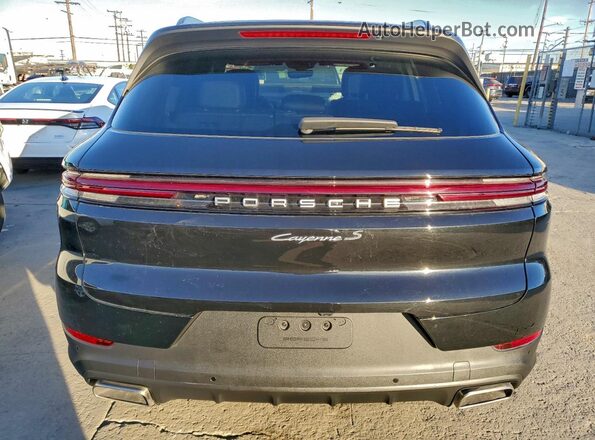 WP1AA2AY2RDA03634 2024 PORSCHE CAYENNE Черный Вид салона спереди
