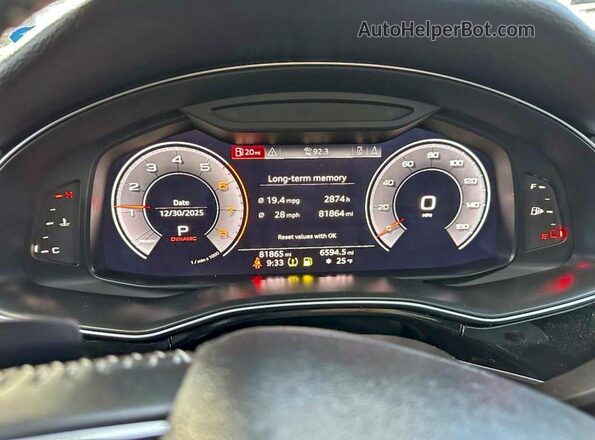 WA1AVAF10LD017366 2020 AUDI Q8 Белый Вид панели приборов