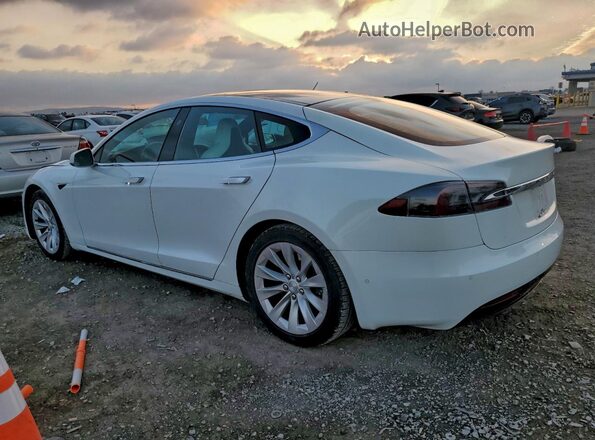 5YJSA1E20JF280706 2018 TESLA MODEL Белый Задняя правая четверть